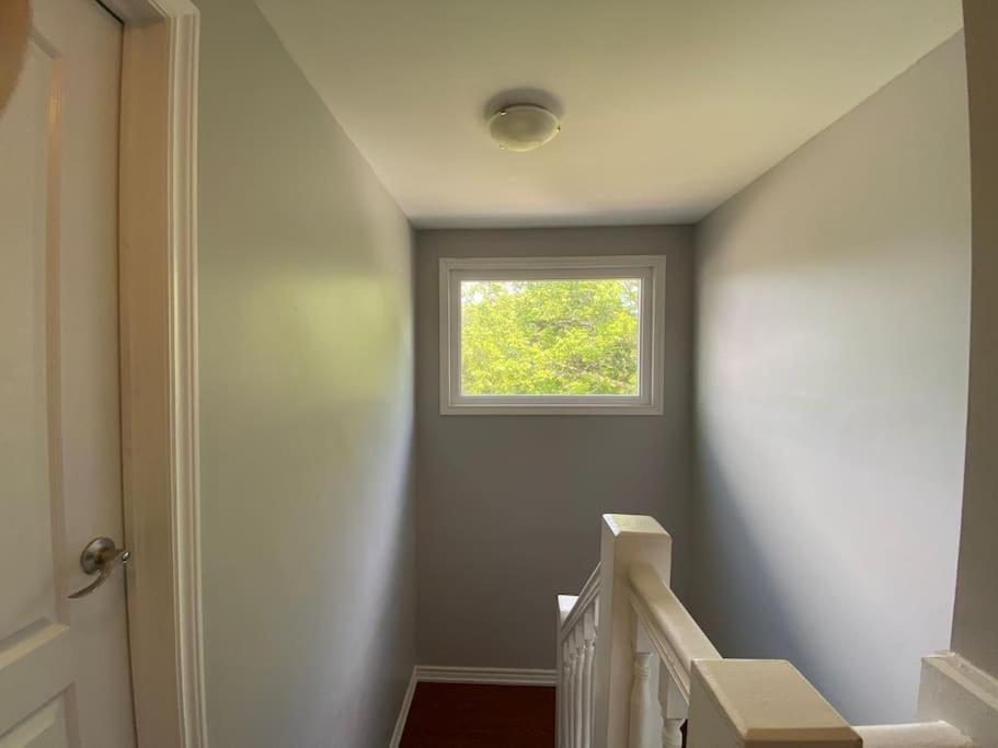 Spacious Mbr Near Kennedy Subway & Go Toronto Zewnętrze zdjęcie