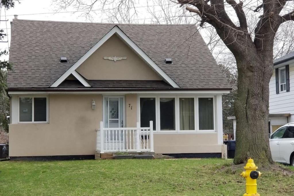 Spacious Mbr Near Kennedy Subway & Go Toronto Zewnętrze zdjęcie
