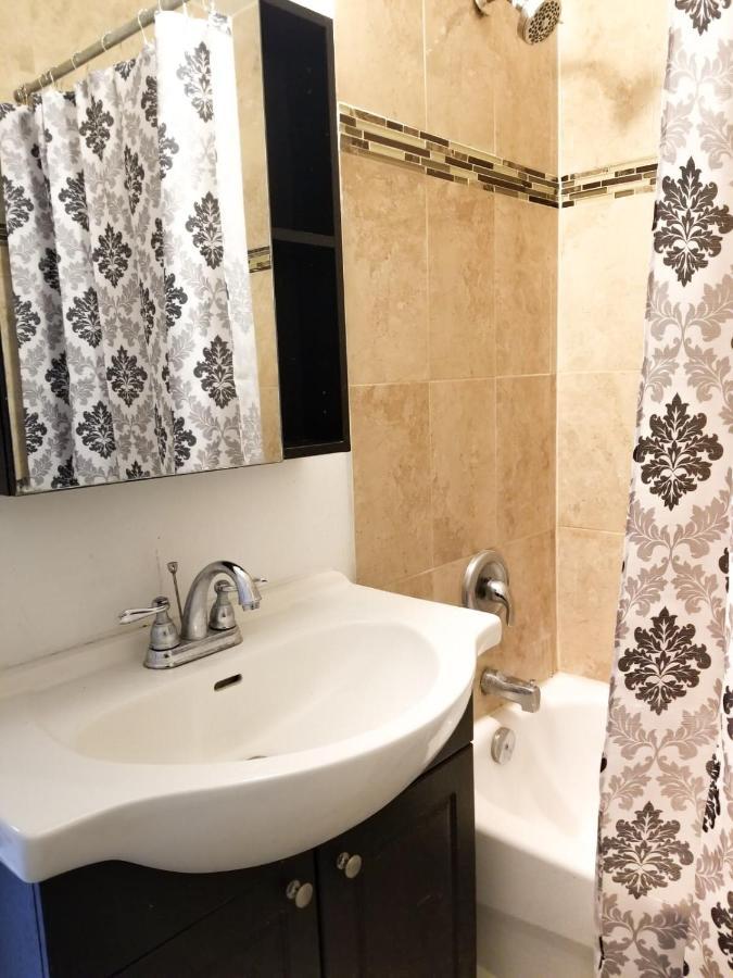 Spacious Mbr Near Kennedy Subway & Go Toronto Zewnętrze zdjęcie