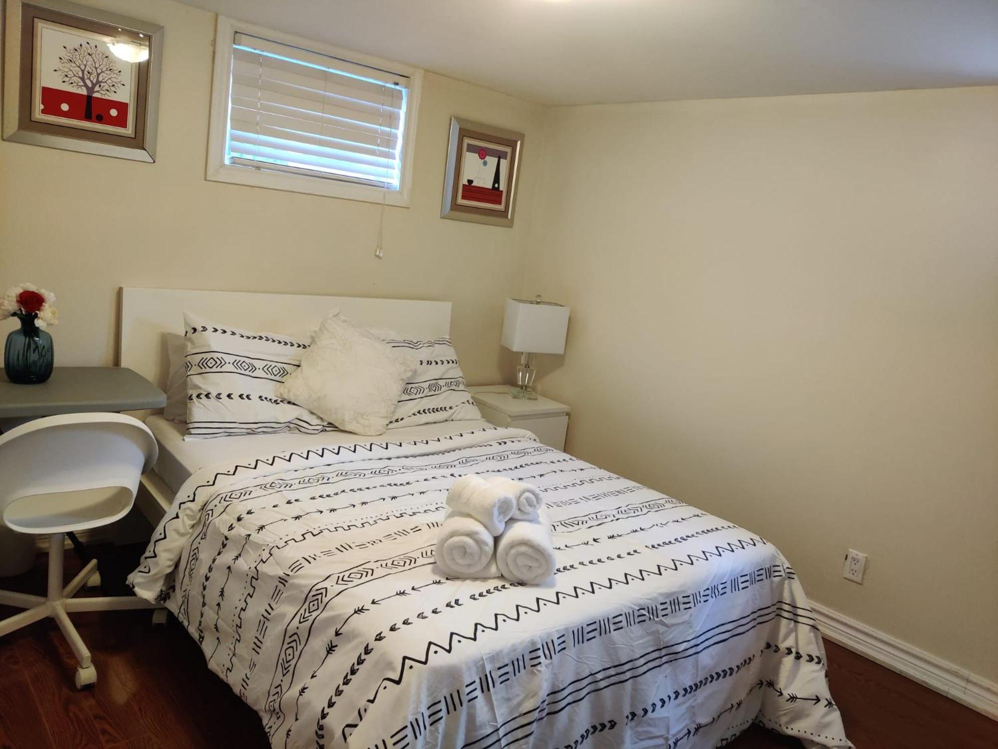 Spacious Mbr Near Kennedy Subway & Go Toronto Zewnętrze zdjęcie