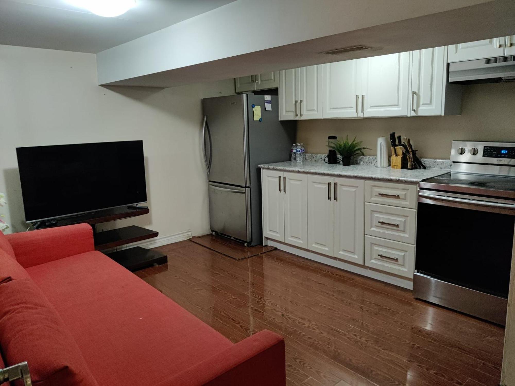 Spacious Mbr Near Kennedy Subway & Go Toronto Zewnętrze zdjęcie