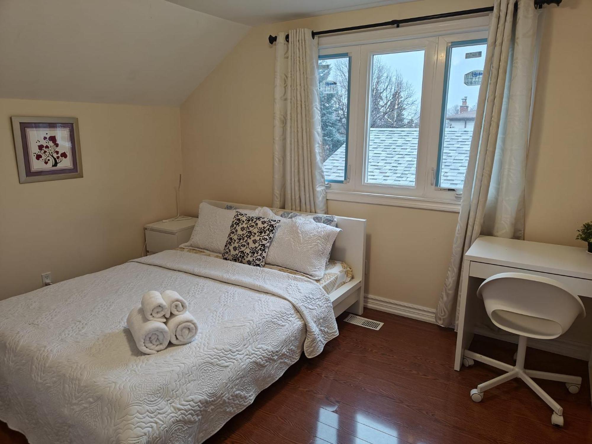 Spacious Mbr Near Kennedy Subway & Go Toronto Zewnętrze zdjęcie