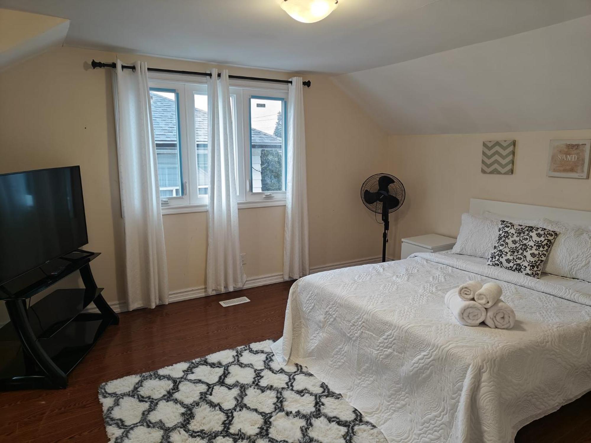 Spacious Mbr Near Kennedy Subway & Go Toronto Zewnętrze zdjęcie