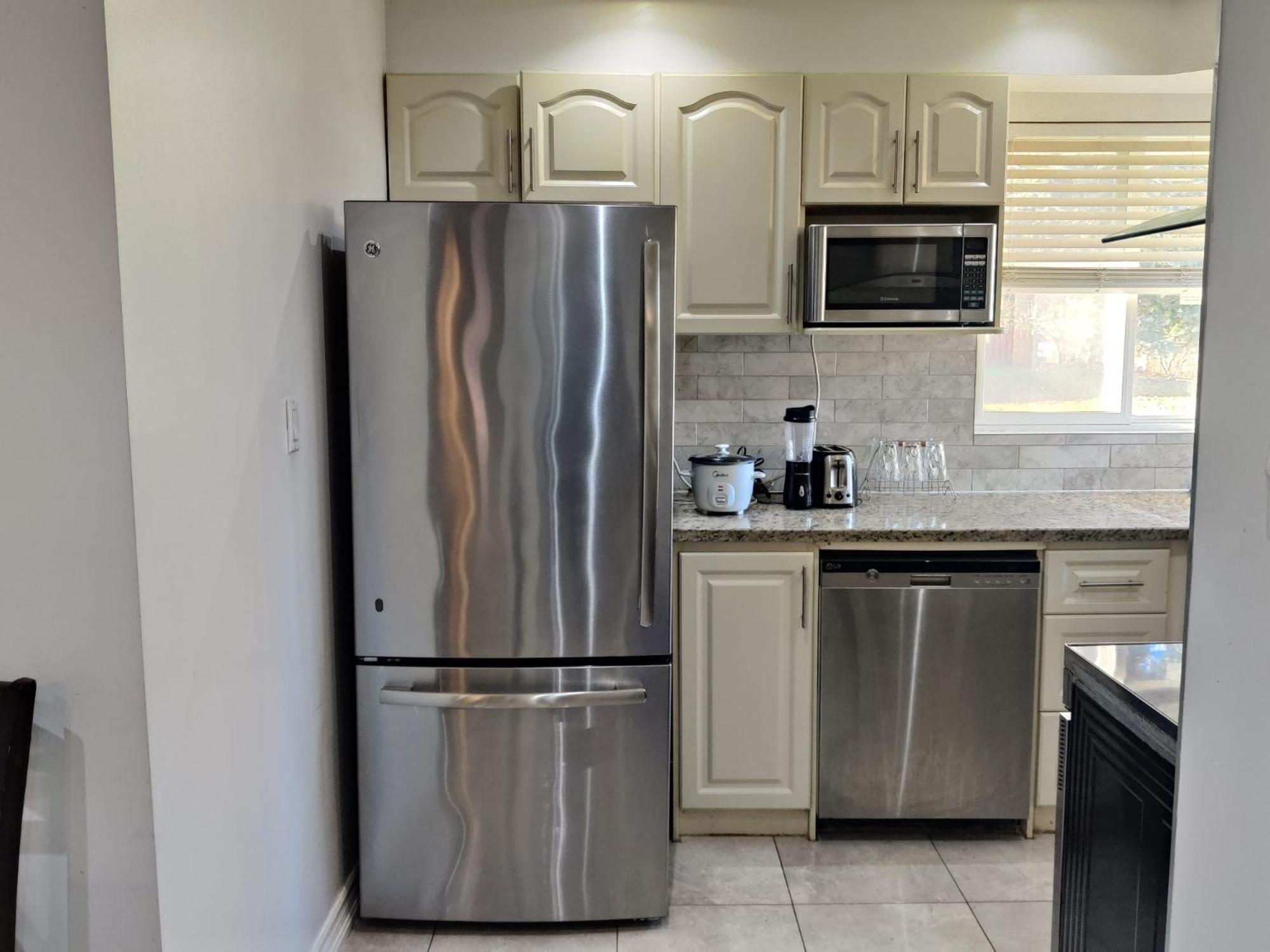 Spacious Mbr Near Kennedy Subway & Go Toronto Zewnętrze zdjęcie